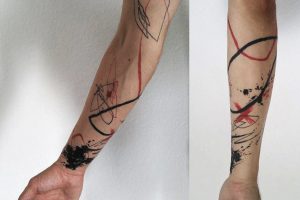 Lina Tattoo Arm Black Red